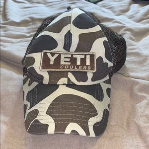 Yeti hat